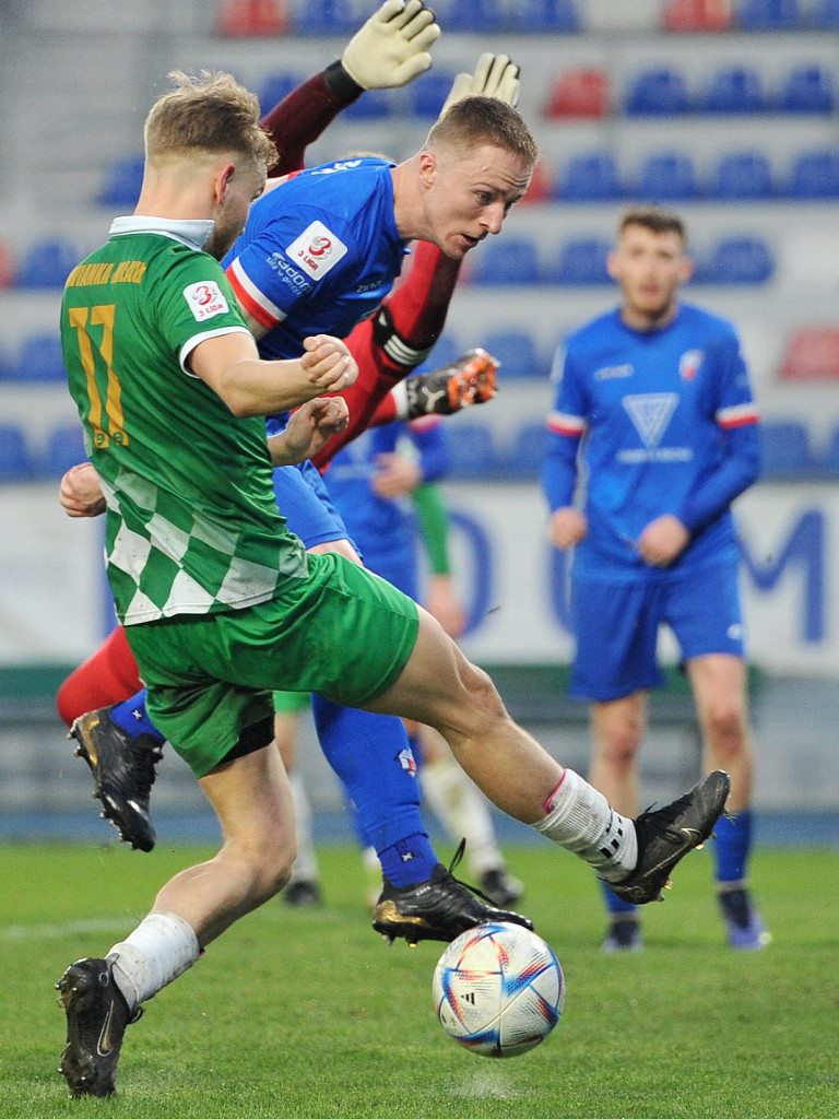 Lider w Mławie. Michał z hat-trickiem