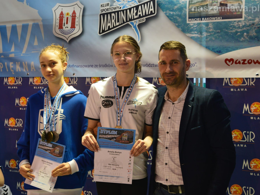 Gospodarze nie zawiedli. Sztafetowe pływanie w Mławie