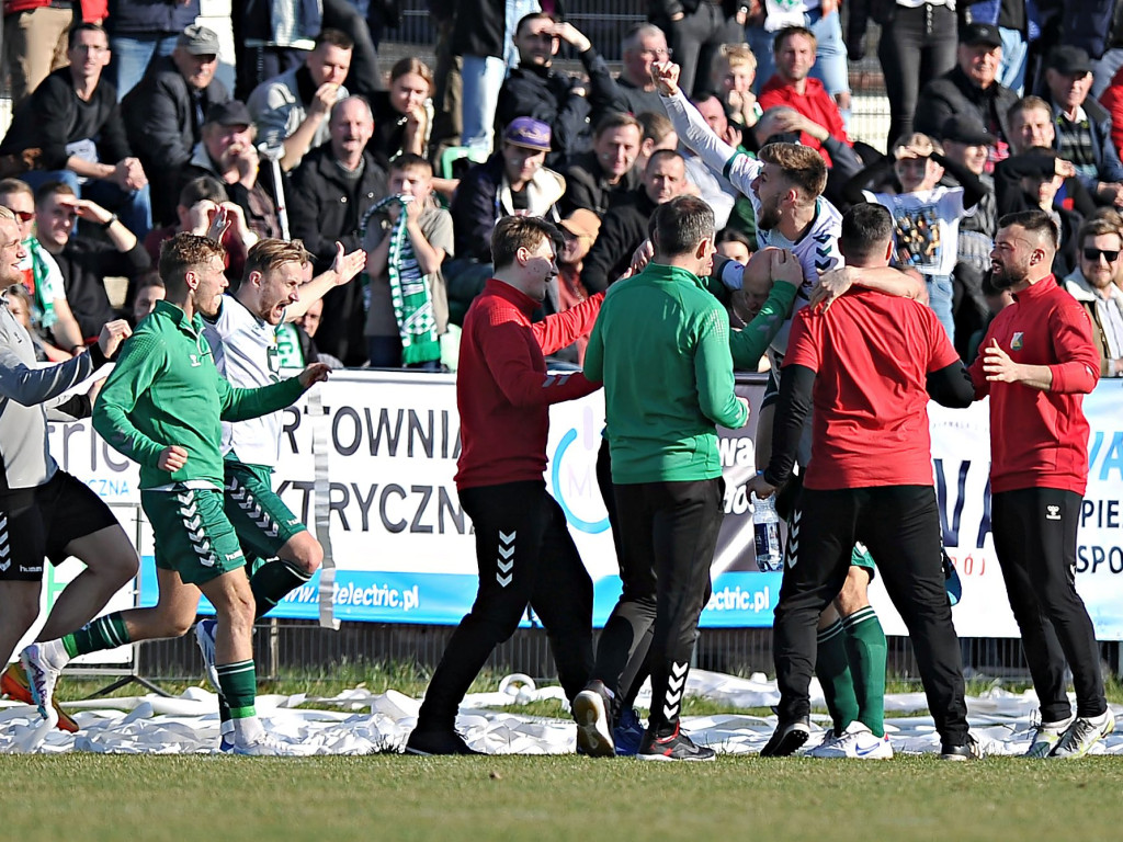 Doping jak w ekstraklasie. Udany rewanż Świtu