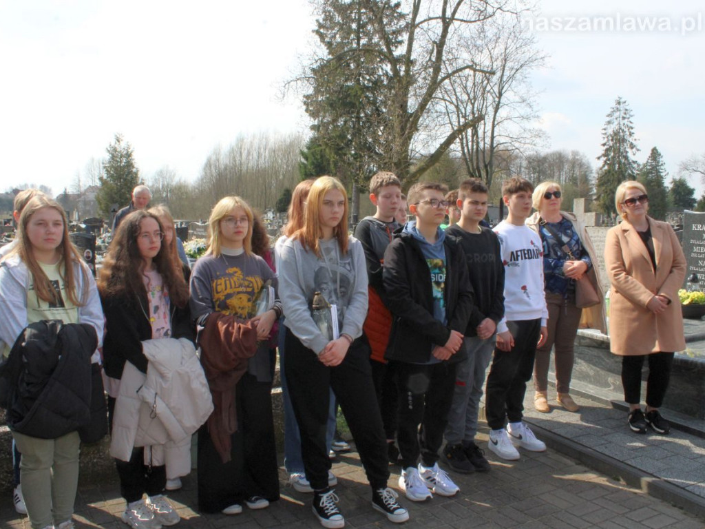 Mławianie uczcili pamięć ofiar Zbrodni Katyńskiej