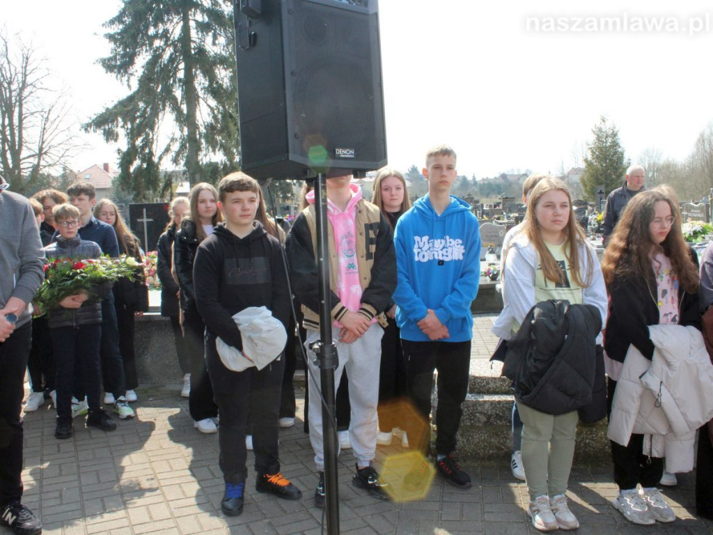 Mławianie uczcili pamięć ofiar Zbrodni Katyńskiej