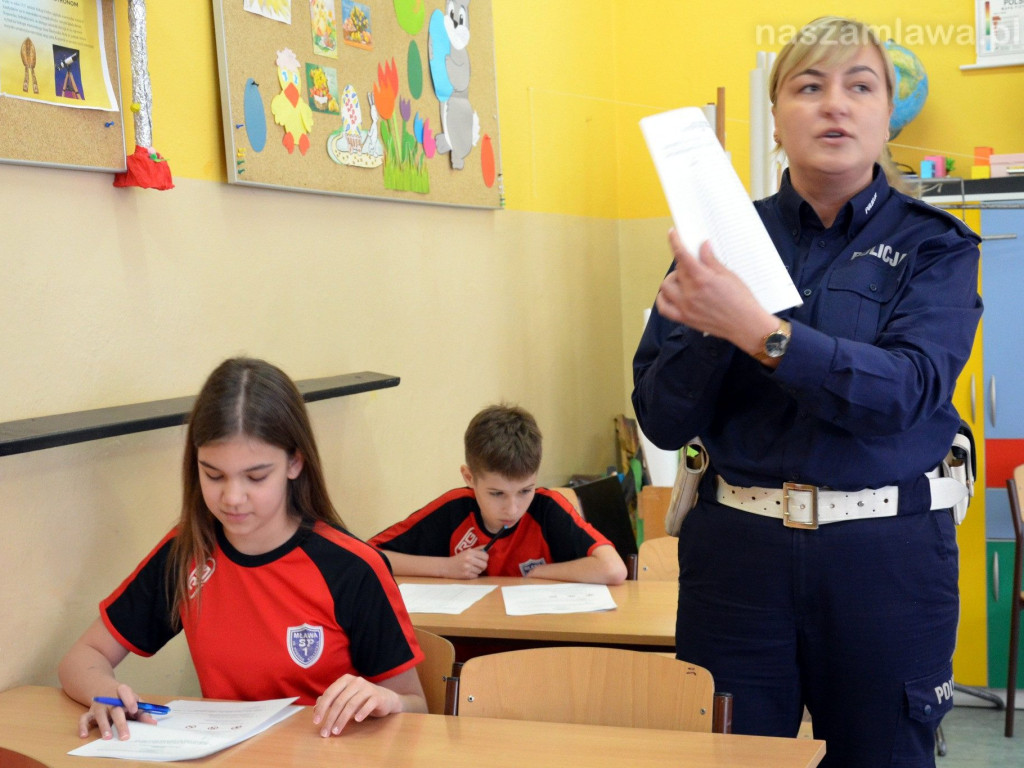 Dzieci i młodzież w turnieju o ruchu drogowym [ZDJĘCIA]