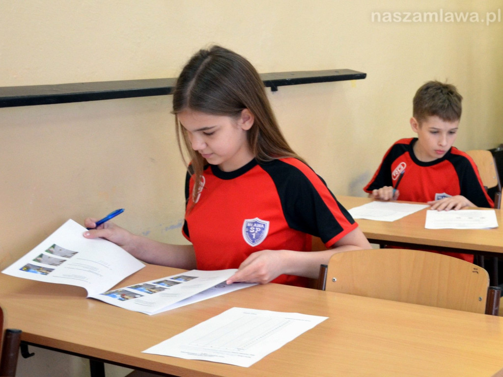 Dzieci i młodzież w turnieju o ruchu drogowym [ZDJĘCIA]