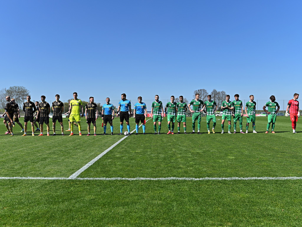 Miłe złego początki. Legioniści za mocni