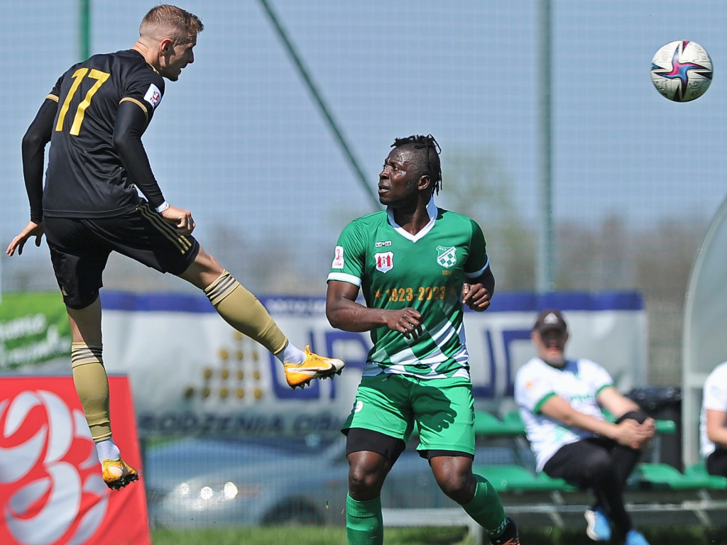 Miłe złego początki. Legioniści za mocni