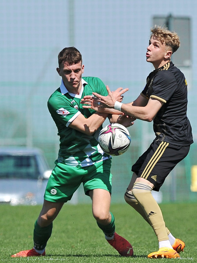 Miłe złego początki. Legioniści za mocni