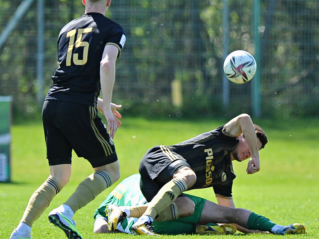 Miłe złego początki. Legioniści za mocni