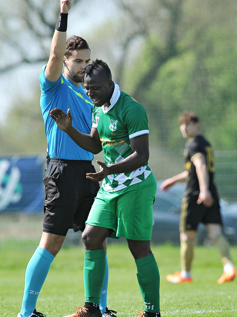 Miłe złego początki. Legioniści za mocni