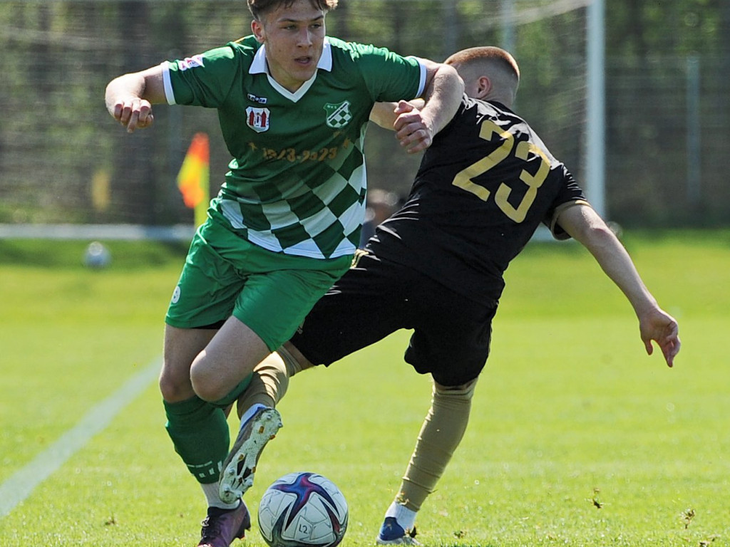 Miłe złego początki. Legioniści za mocni