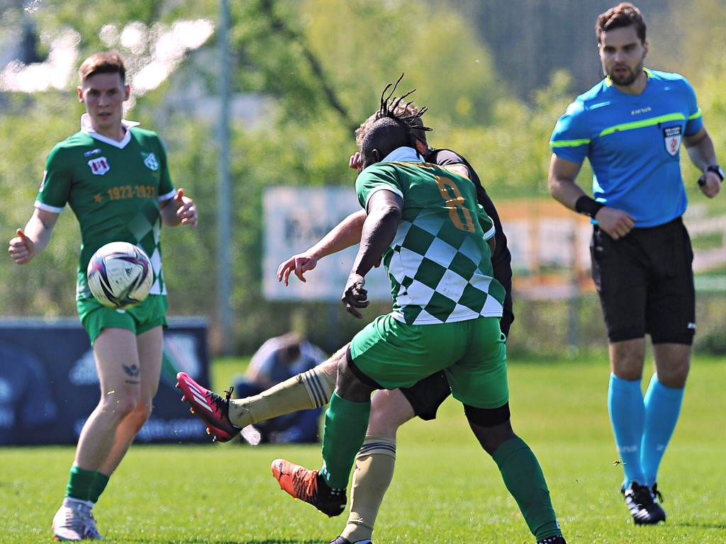 Miłe złego początki. Legioniści za mocni