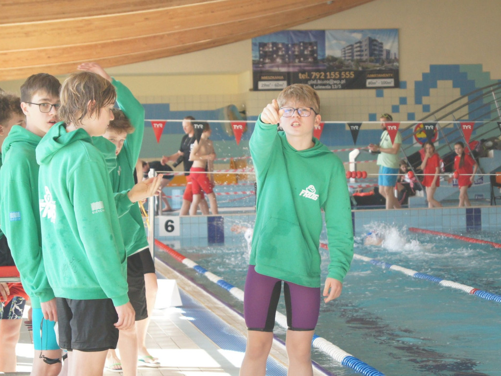Pływackie emocje w Mławie. Płetwal i Marlin na medal