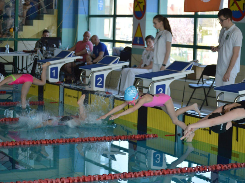 Pływackie emocje w Mławie. Płetwal i Marlin na medal