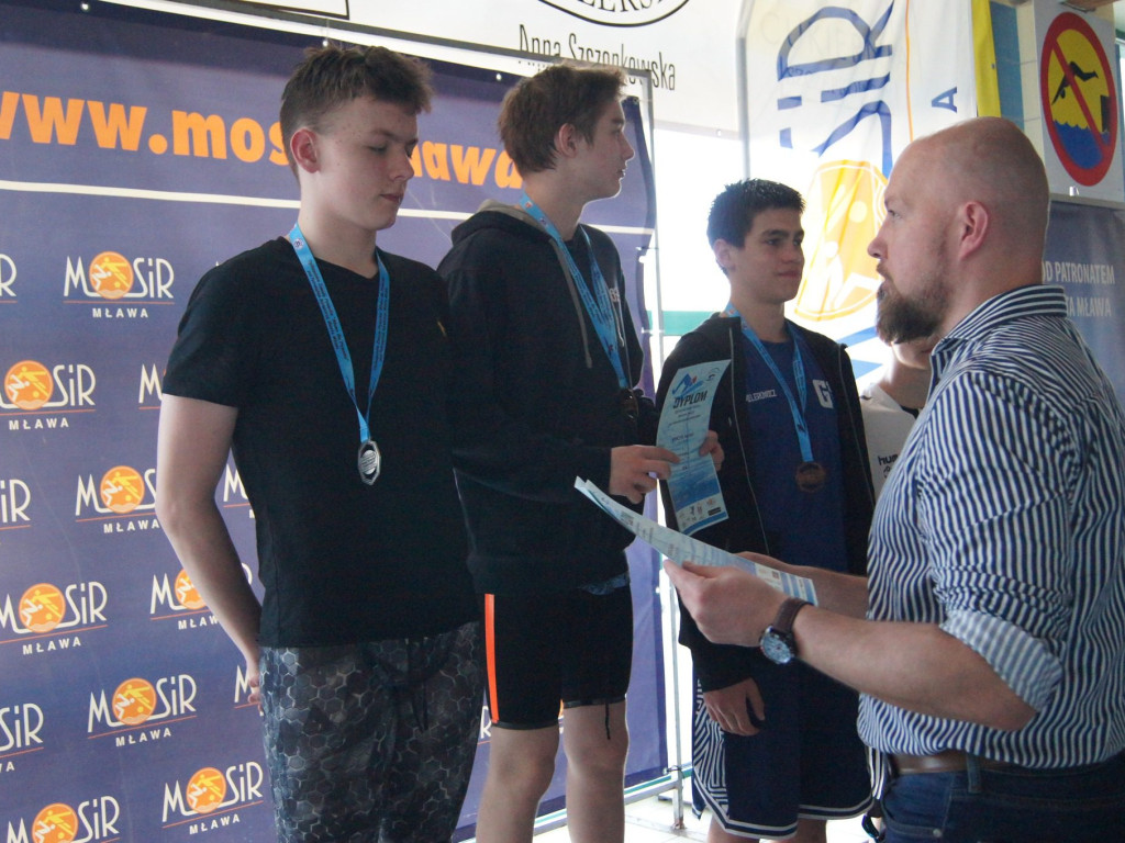 Pływackie emocje w Mławie. Płetwal i Marlin na medal