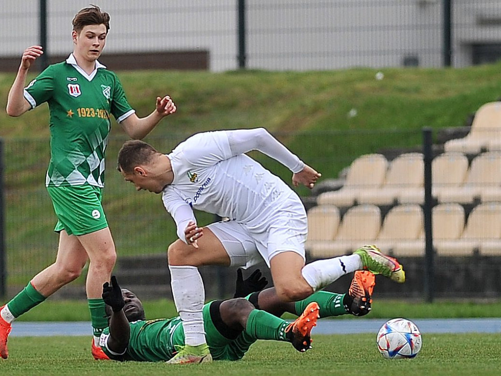 Warta skuteczniejsza. Tylko punkt w dwumeczu