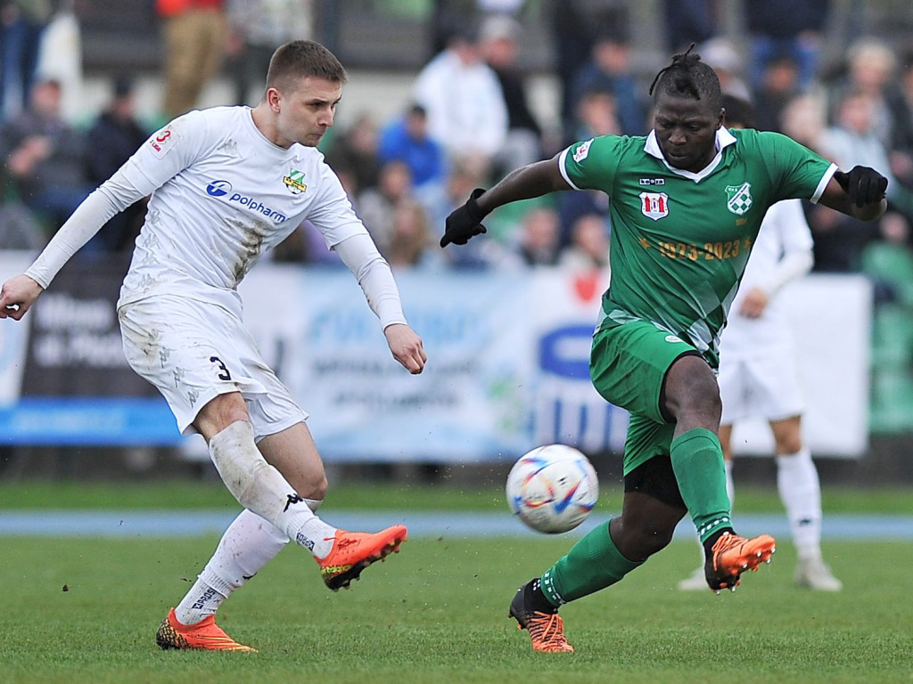 Warta skuteczniejsza. Tylko punkt w dwumeczu