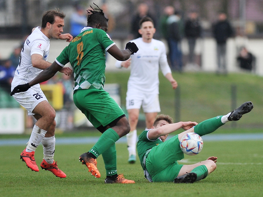 Warta skuteczniejsza. Tylko punkt w dwumeczu