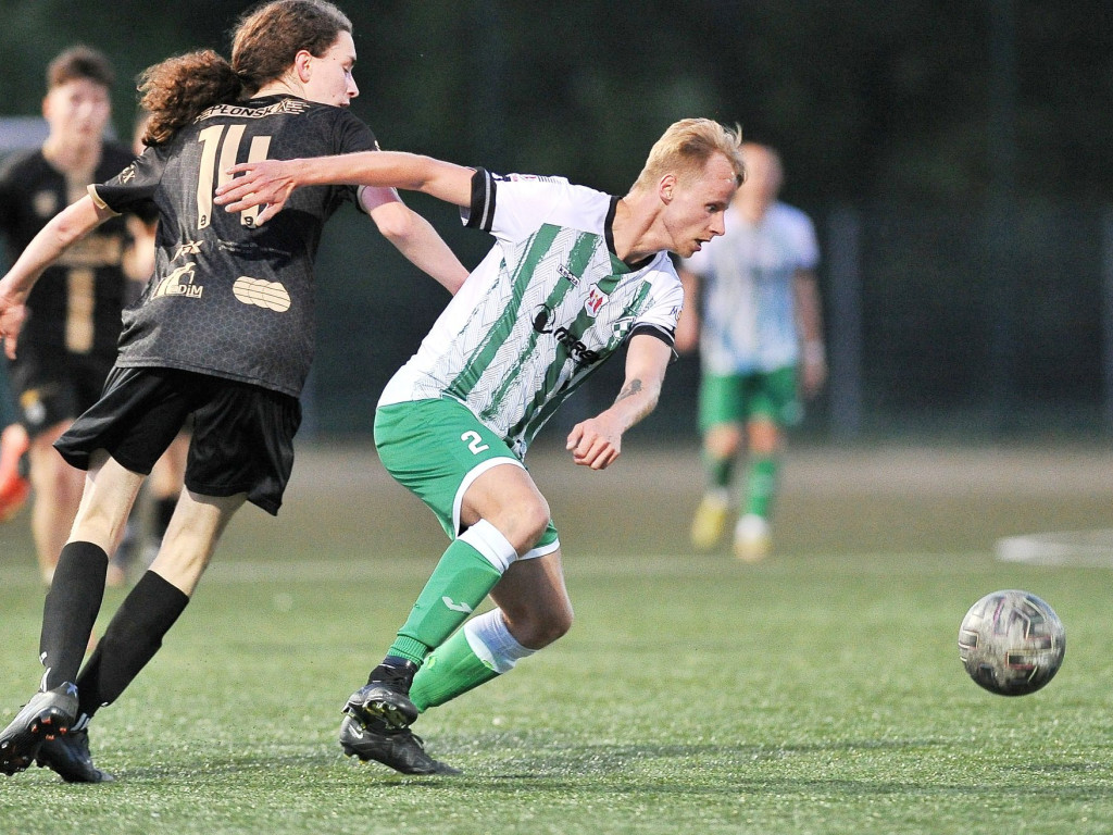 Rezerwy Mławianki w A-klasie. Walkower i remis