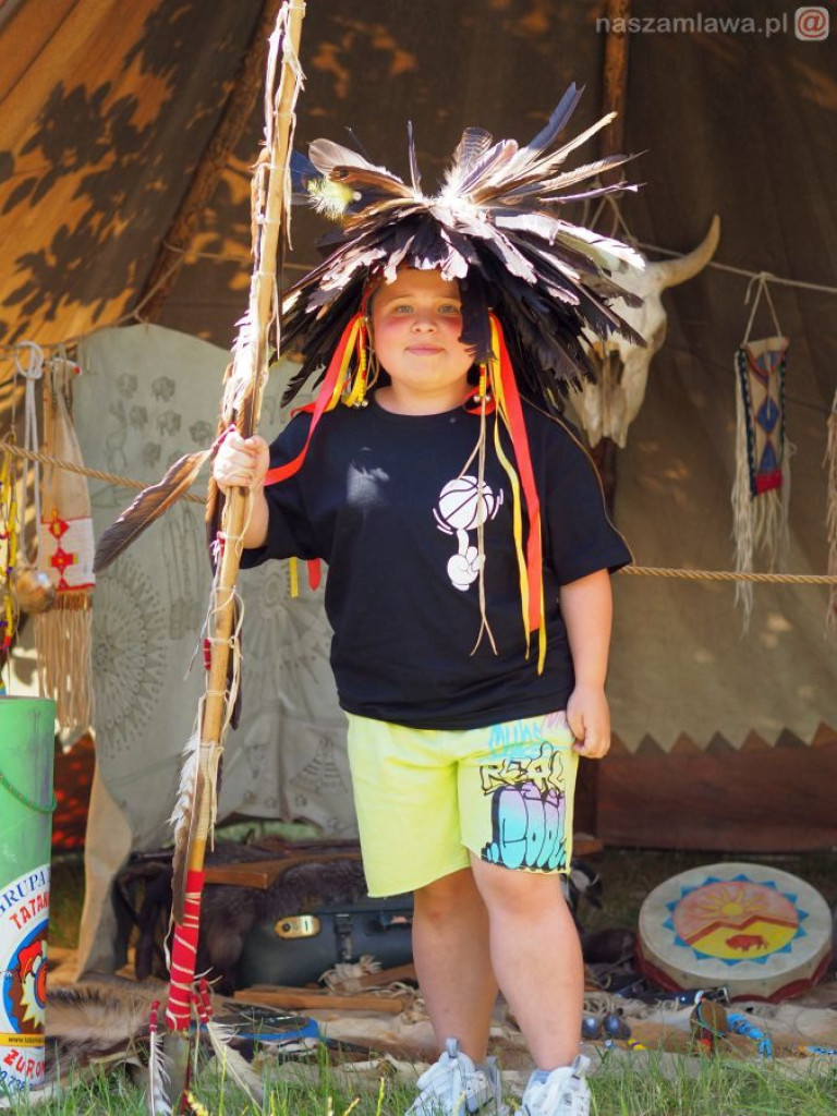 Dzień Dziecka na osiedlu. Płukanie złota i strzelanie z łuku