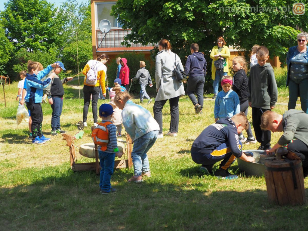 Dzień Dziecka na osiedlu. Płukanie złota i strzelanie z łuku