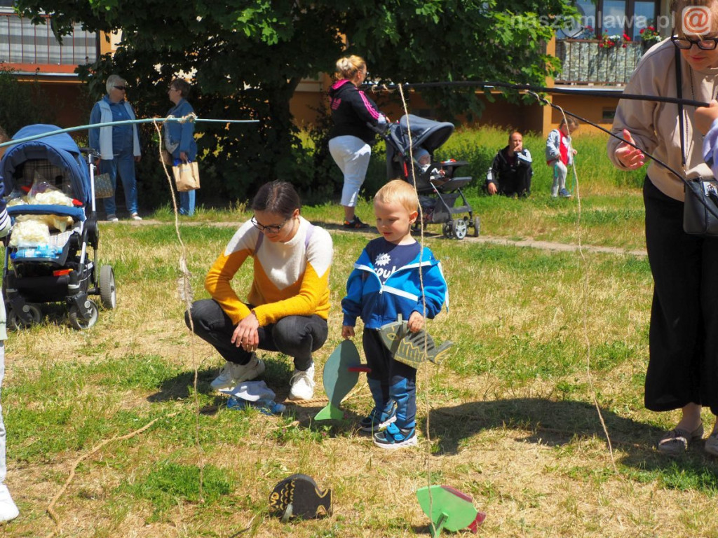 Dzień Dziecka na osiedlu. Płukanie złota i strzelanie z łuku