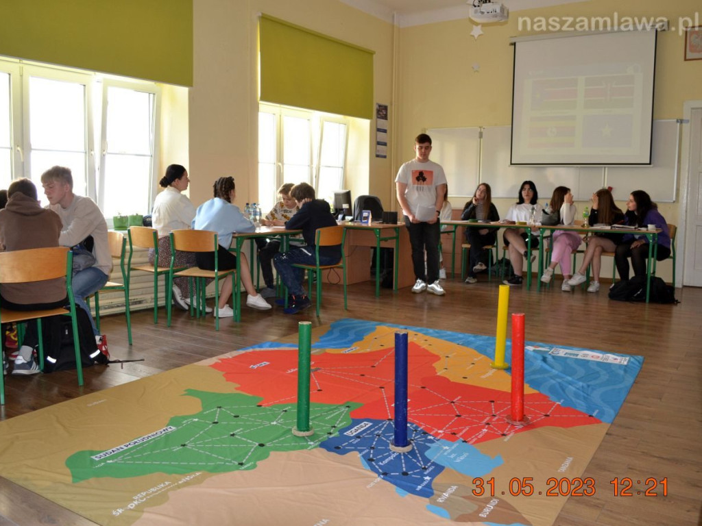 Święto nauki w pierwszym liceum [ZDJĘCIA]