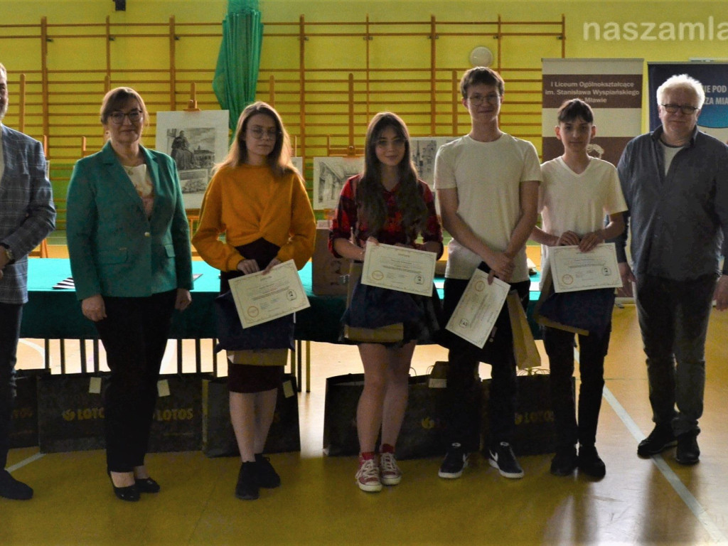 Święto nauki w pierwszym liceum [ZDJĘCIA]