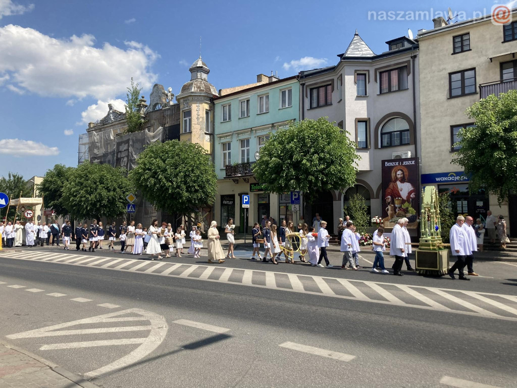 Procesje Bożego Ciała przeszły ulicami [ZDJĘCIA i Filmy]