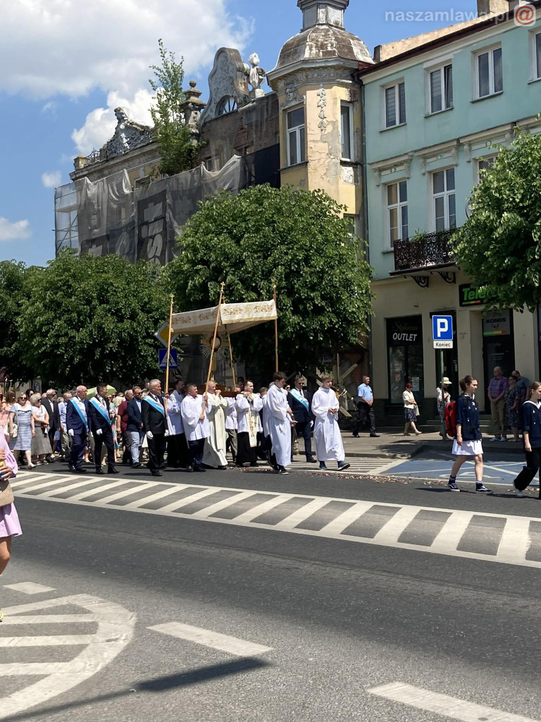 Procesje Bożego Ciała przeszły ulicami [ZDJĘCIA i Filmy]