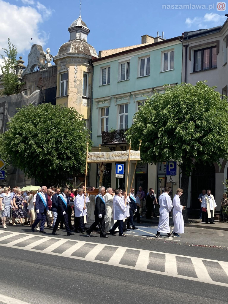 Procesje Bożego Ciała przeszły ulicami [ZDJĘCIA i Filmy]