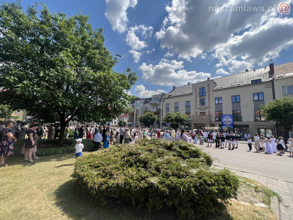 Procesje Bożego Ciała przeszły ulicami [ZDJĘCIA i Filmy]