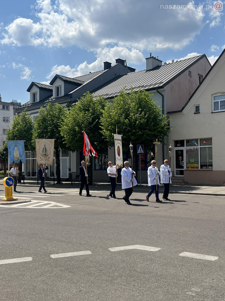 Procesje Bożego Ciała przeszły ulicami [ZDJĘCIA i Filmy]
