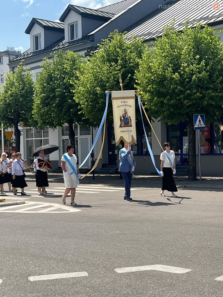 Procesje Bożego Ciała przeszły ulicami [ZDJĘCIA i Filmy]