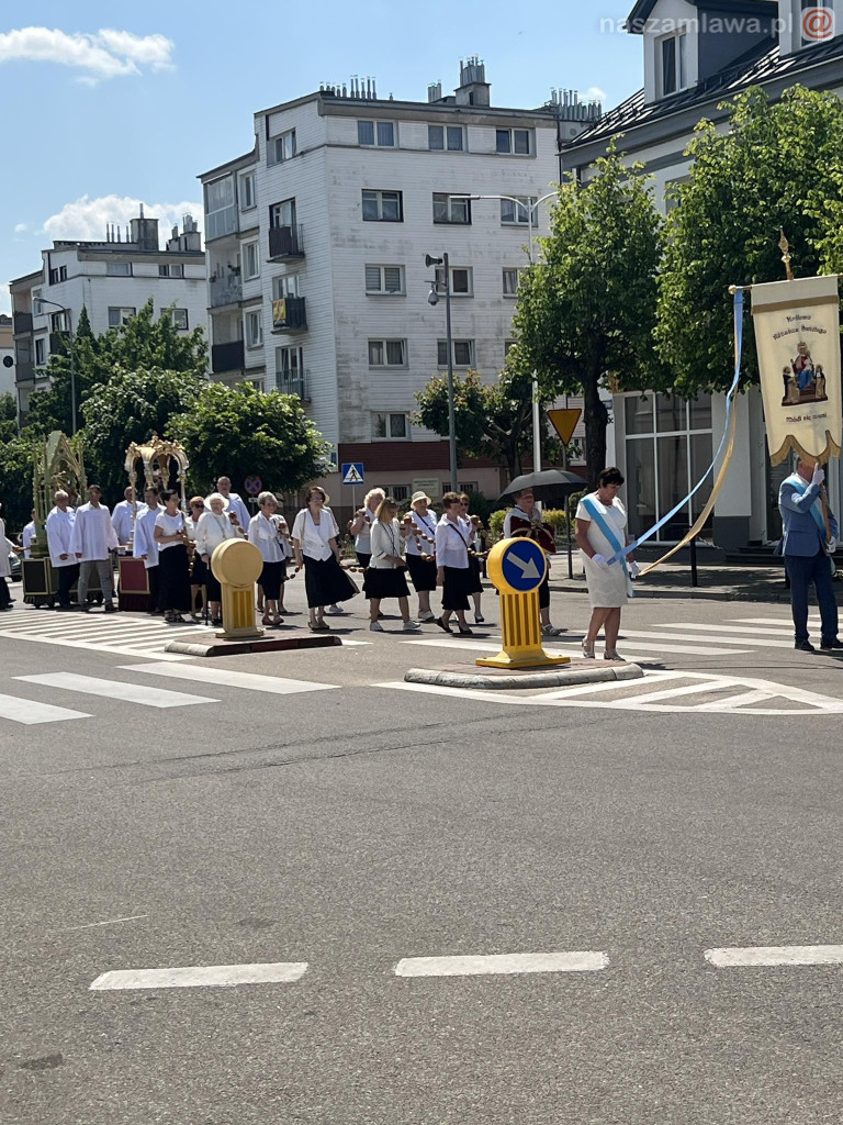 Procesje Bożego Ciała przeszły ulicami [ZDJĘCIA i Filmy]