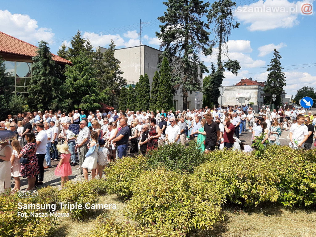 Procesje Bożego Ciała przeszły ulicami [ZDJĘCIA i Filmy]