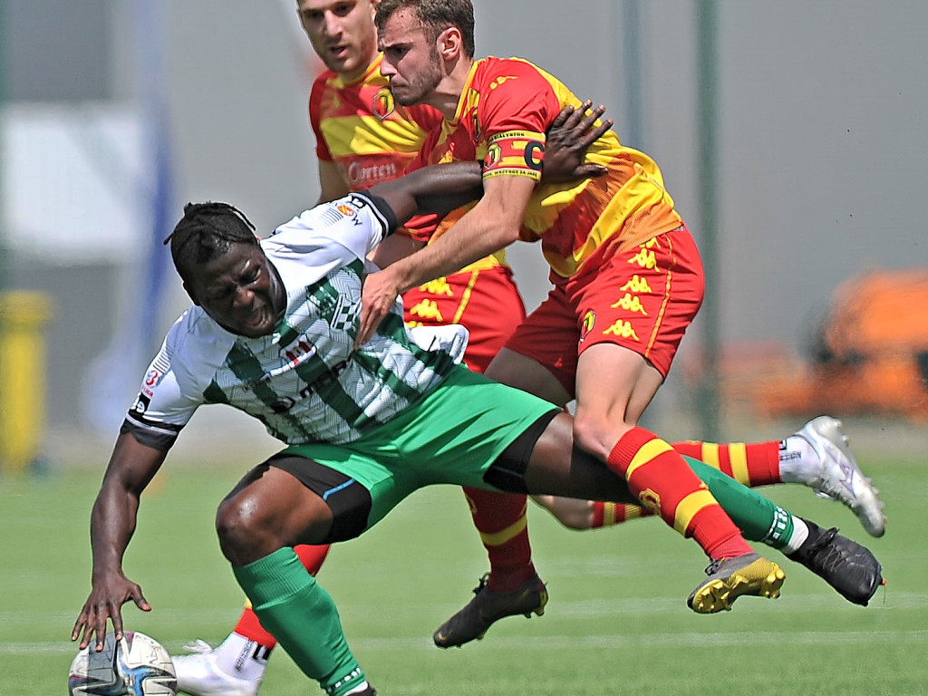 Cudna przewrotka Odillona. Kapitalna pogoń Mławianki