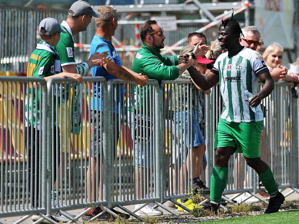 Cudna przewrotka Odillona. Kapitalna pogoń Mławianki