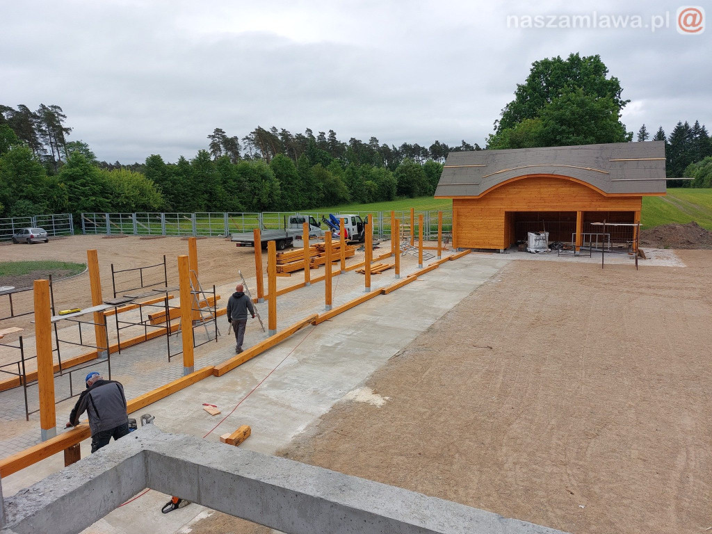 Prace przy Pokazowej Zagrodzie Żubrów [ZDJĘCIA]