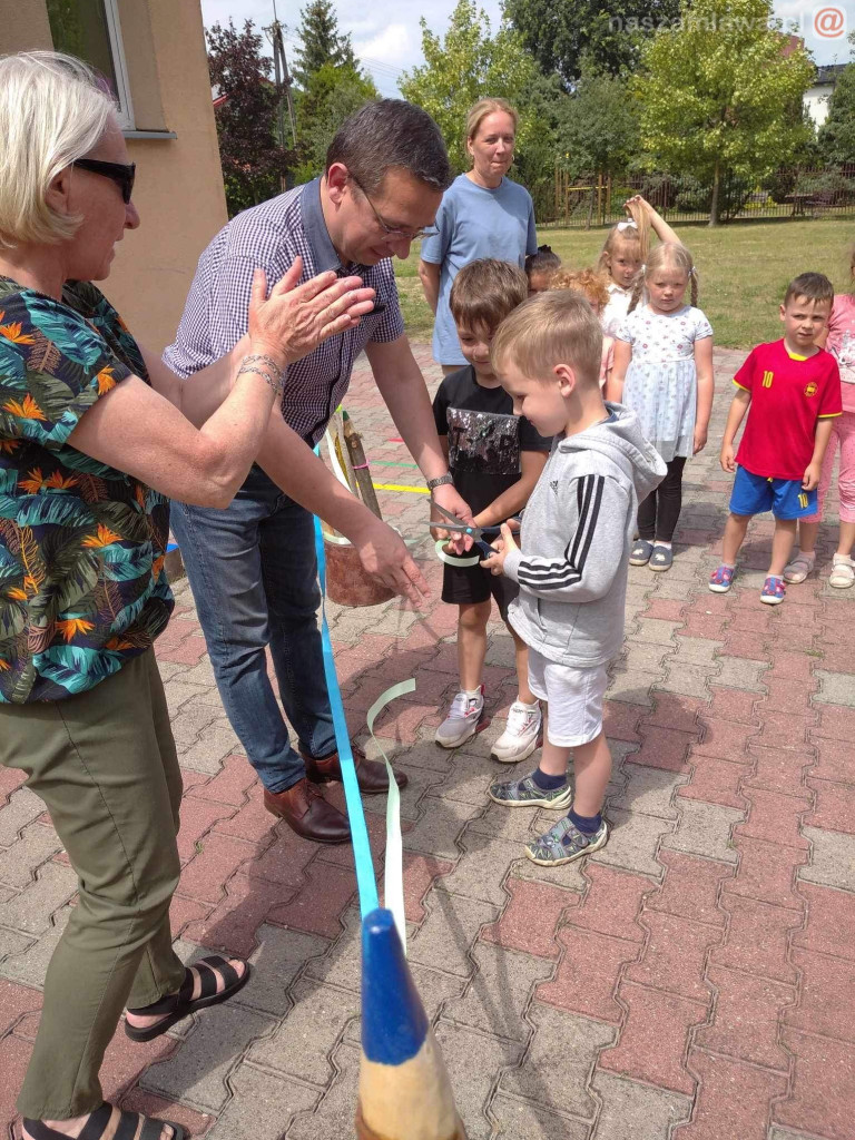 Zabawy chodnikowe dzieci [ZDJĘCIA]