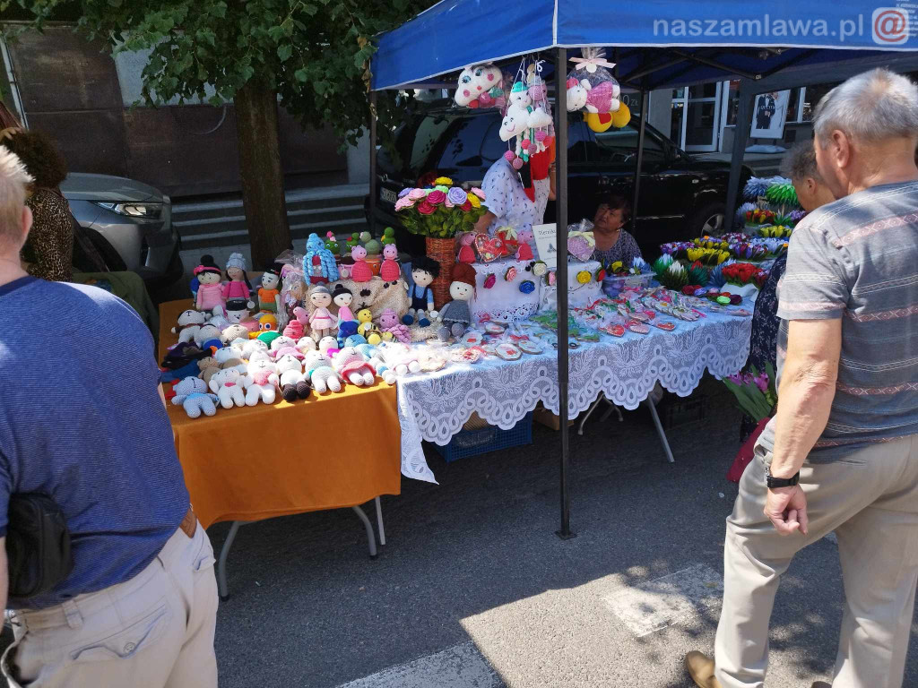 Mławski tort rozkrojony. Dni Mławy 2023