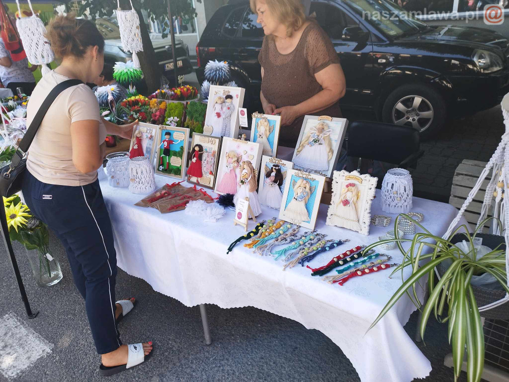 Mławski tort rozkrojony. Dni Mławy 2023