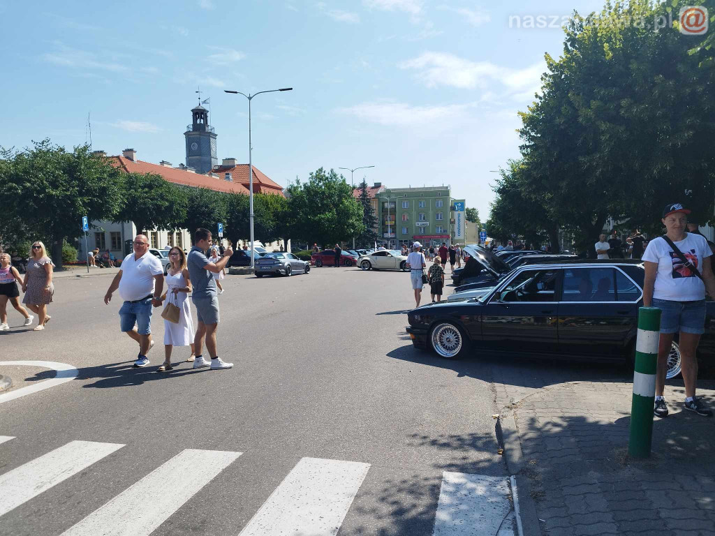 Mławski tort rozkrojony. Dni Mławy 2023