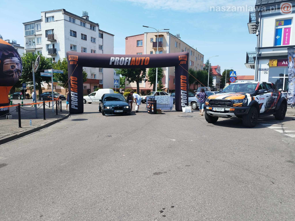 Dni Mławy 2023. Zlot samochodów tuningowanych [ZDJĘCIA]