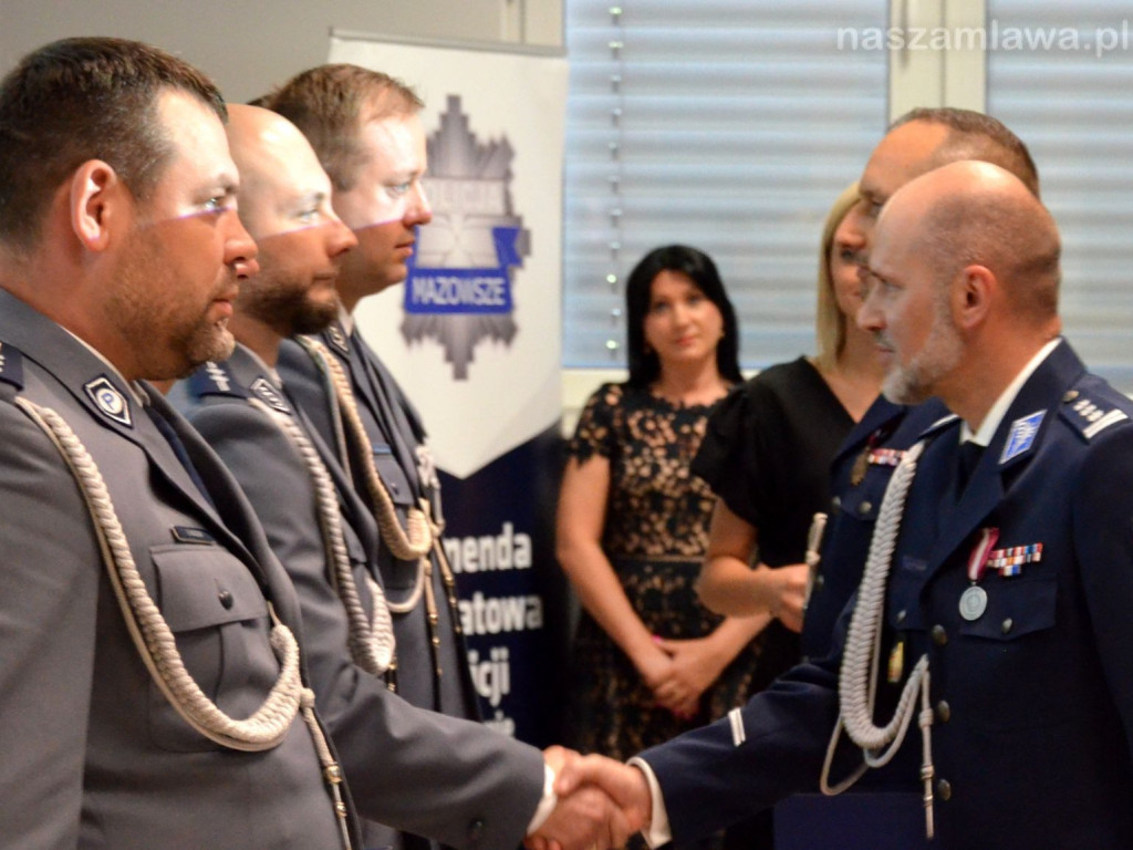 38 funkcjonariuszy z awansami [ZDJĘCIA]