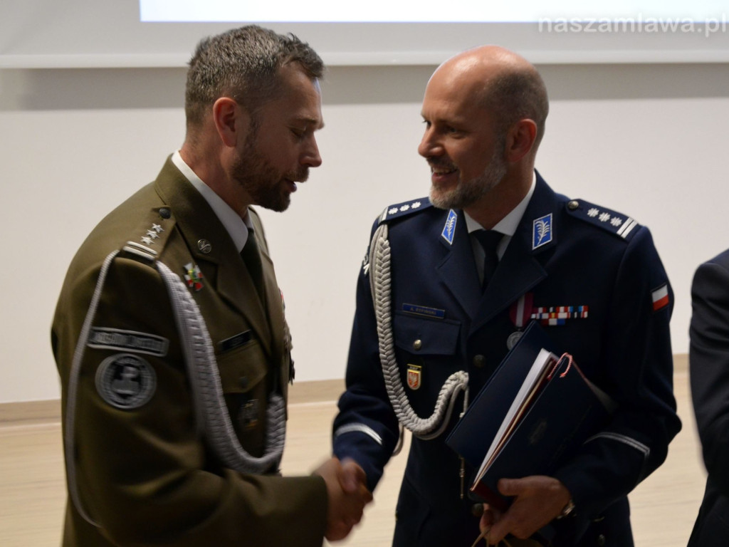 38 funkcjonariuszy z awansami [ZDJĘCIA]