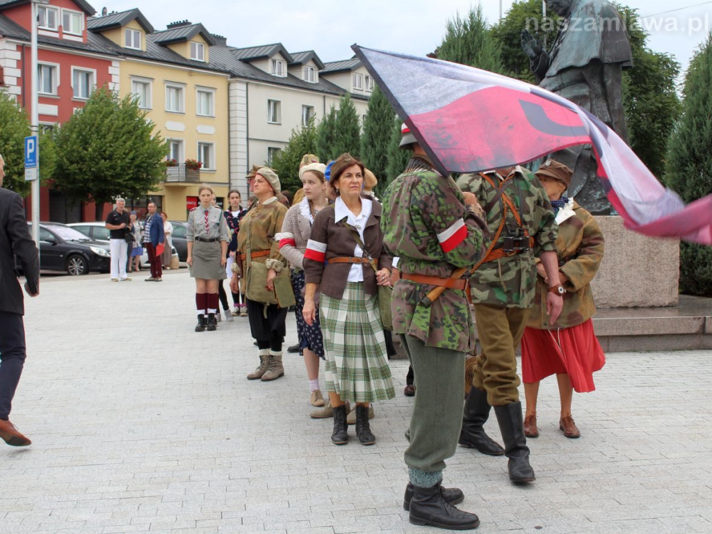 Cześć i chwała bohaterom! Mława PAMIĘTA! [FILMY i ZDJĘCIA]