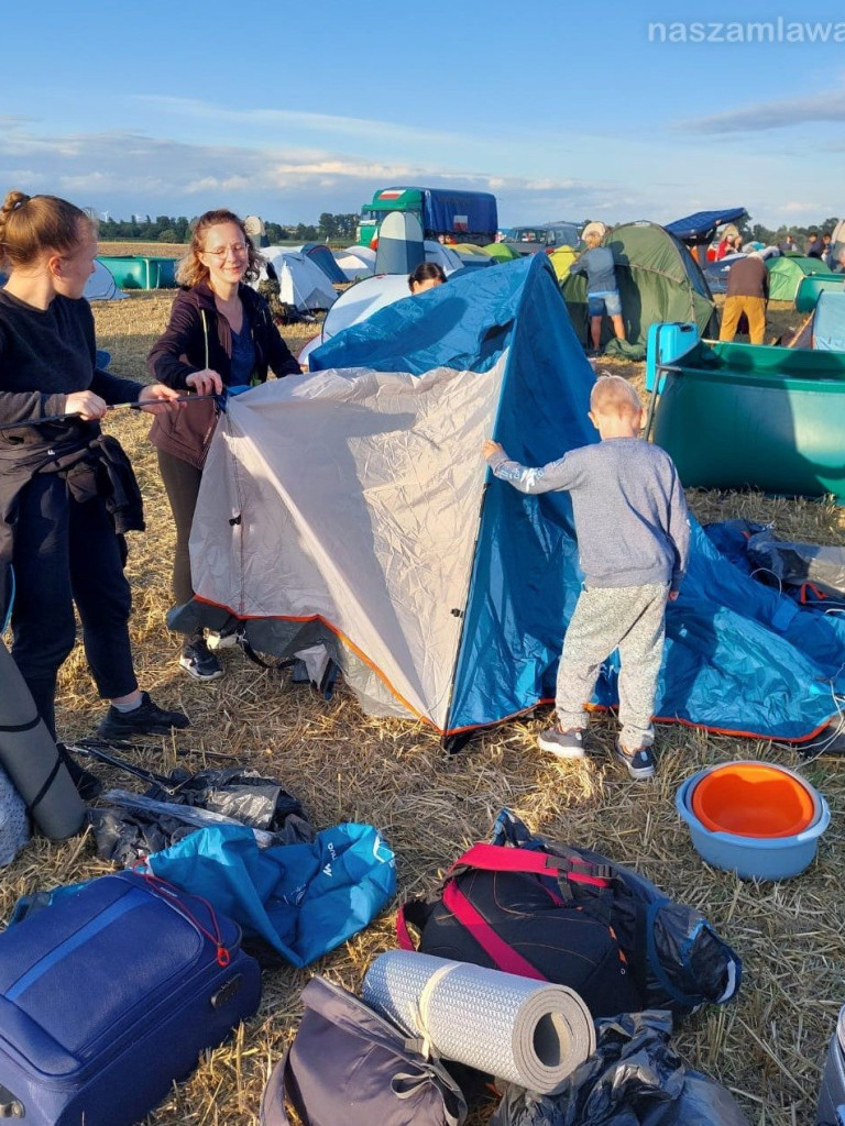 PIELGRZYMKA PŁOCKA. Grupa Miedziana idzie na Jasną Górę [FILMY]