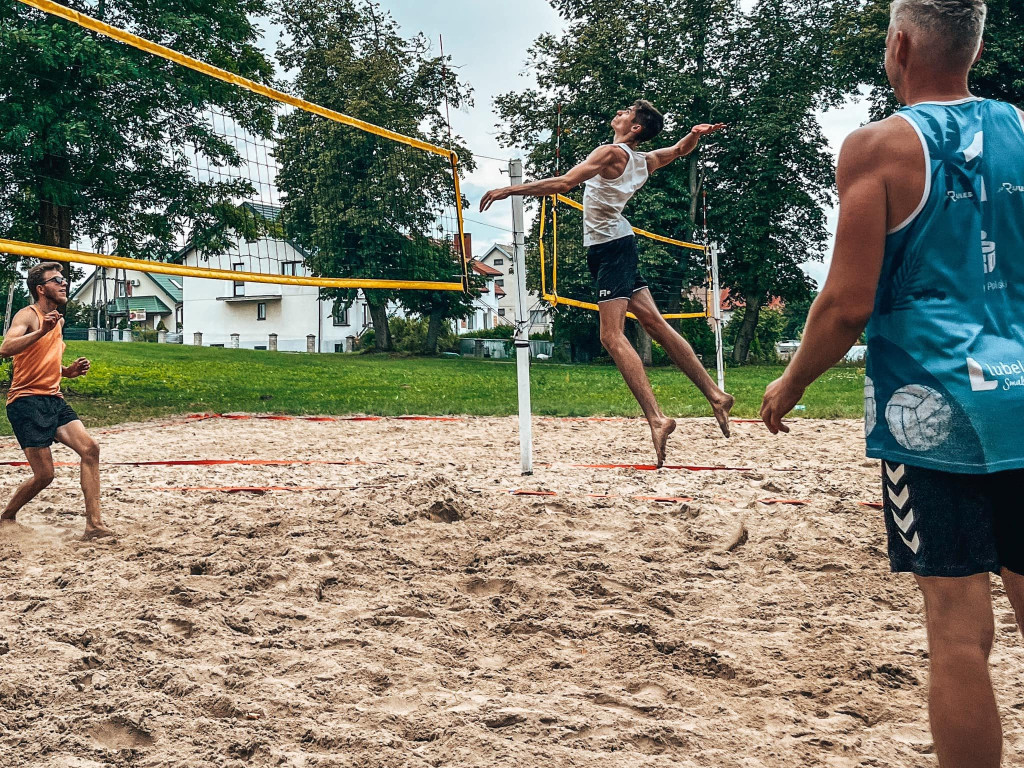 Pod siatką na piasku. Trumf w Stupsku, triumf w Rybnie