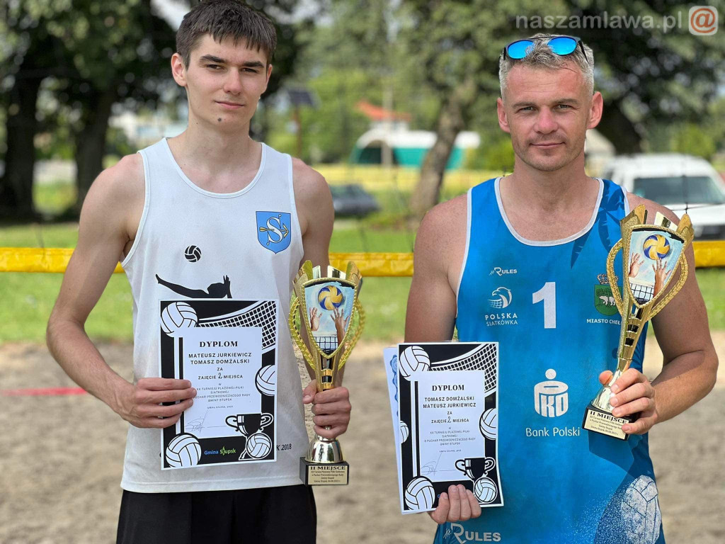 Pod siatką na piasku. Trumf w Stupsku, triumf w Rybnie