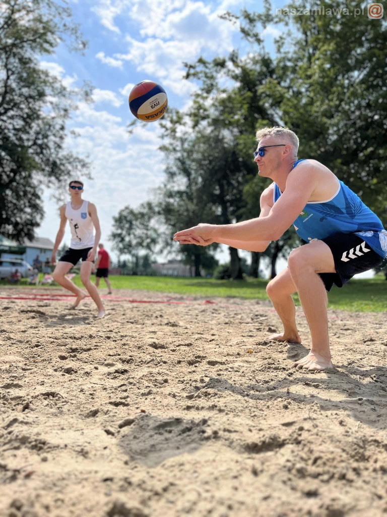 Pod siatką na piasku. Trumf w Stupsku, triumf w Rybnie