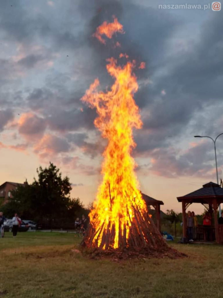 Pielgrzymi z Mławy na trasie Pielgrzymki Płockiej